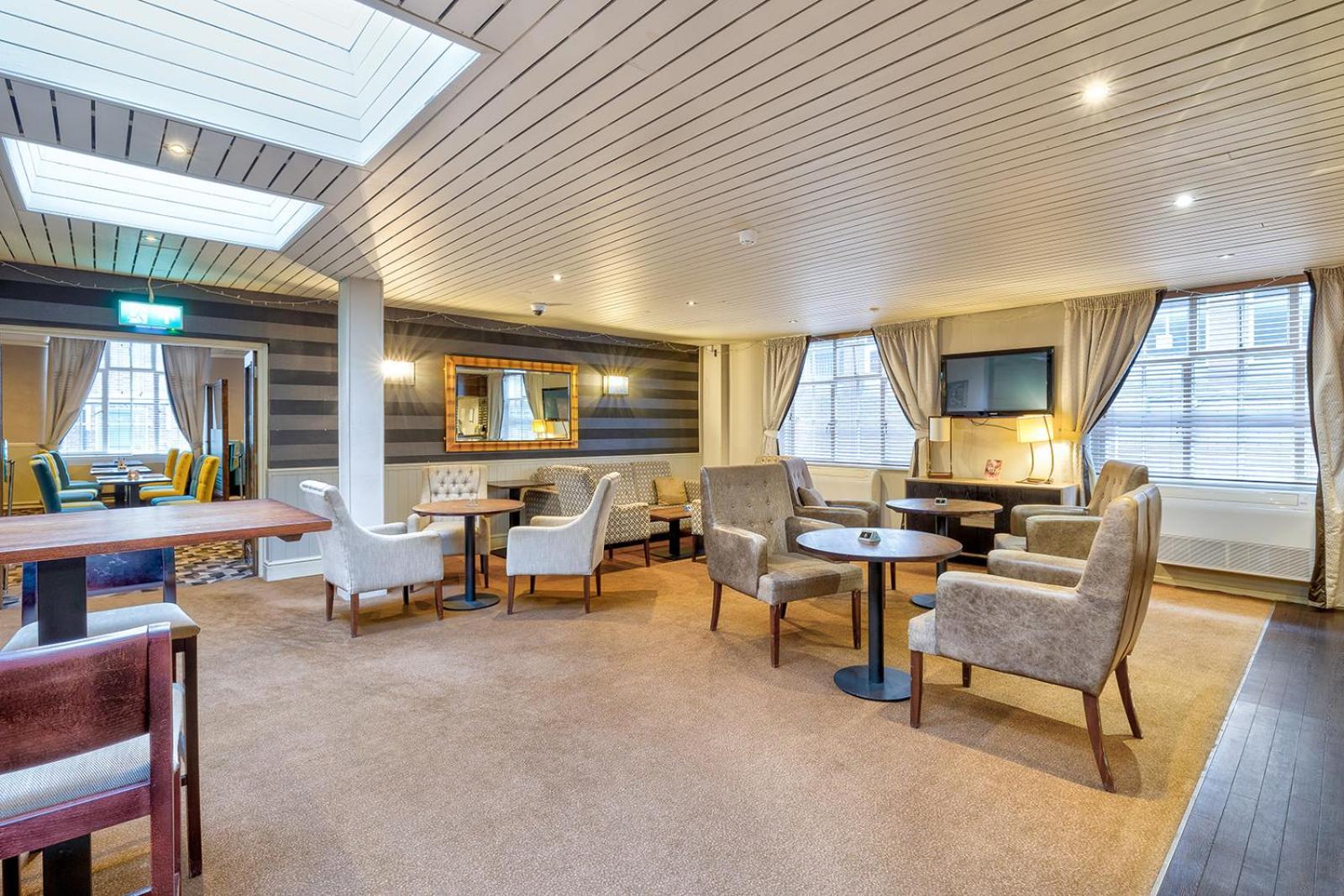 The Derby Conference Centre - Shared Accomodation エクステリア 写真